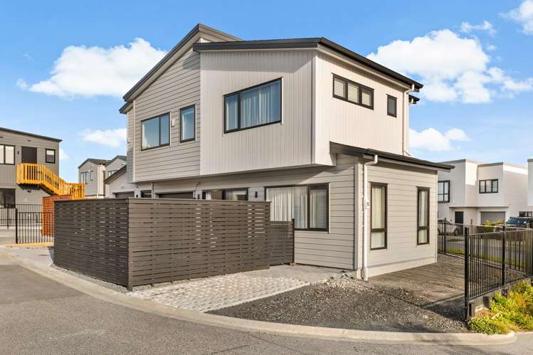 9 Whiteywood Street_4