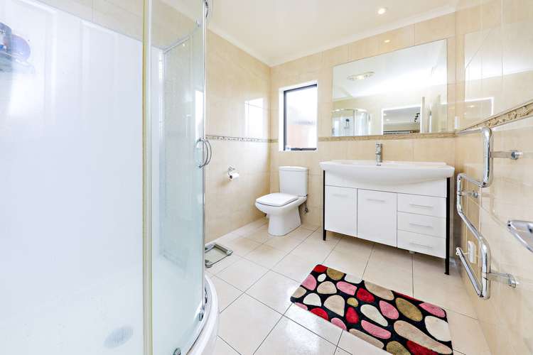 4 Gibbston Crescent Flat Bush_11