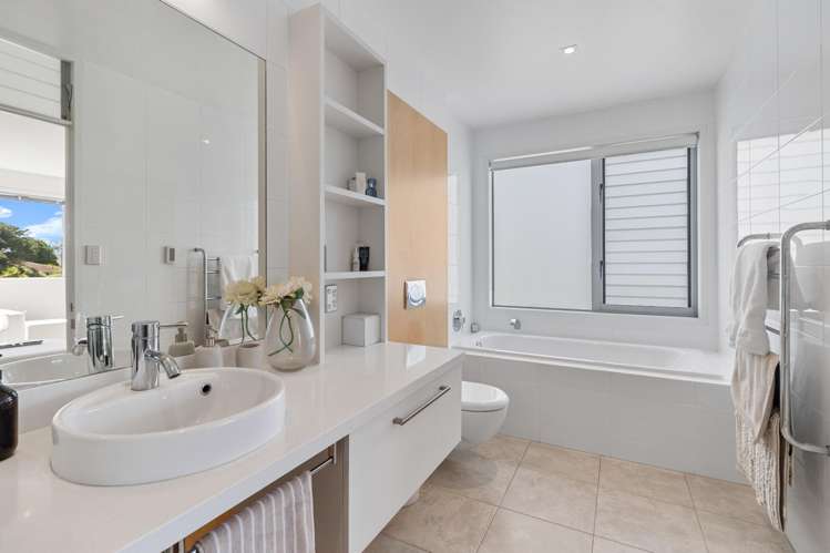 10A Wynsfield Garden St Heliers_22