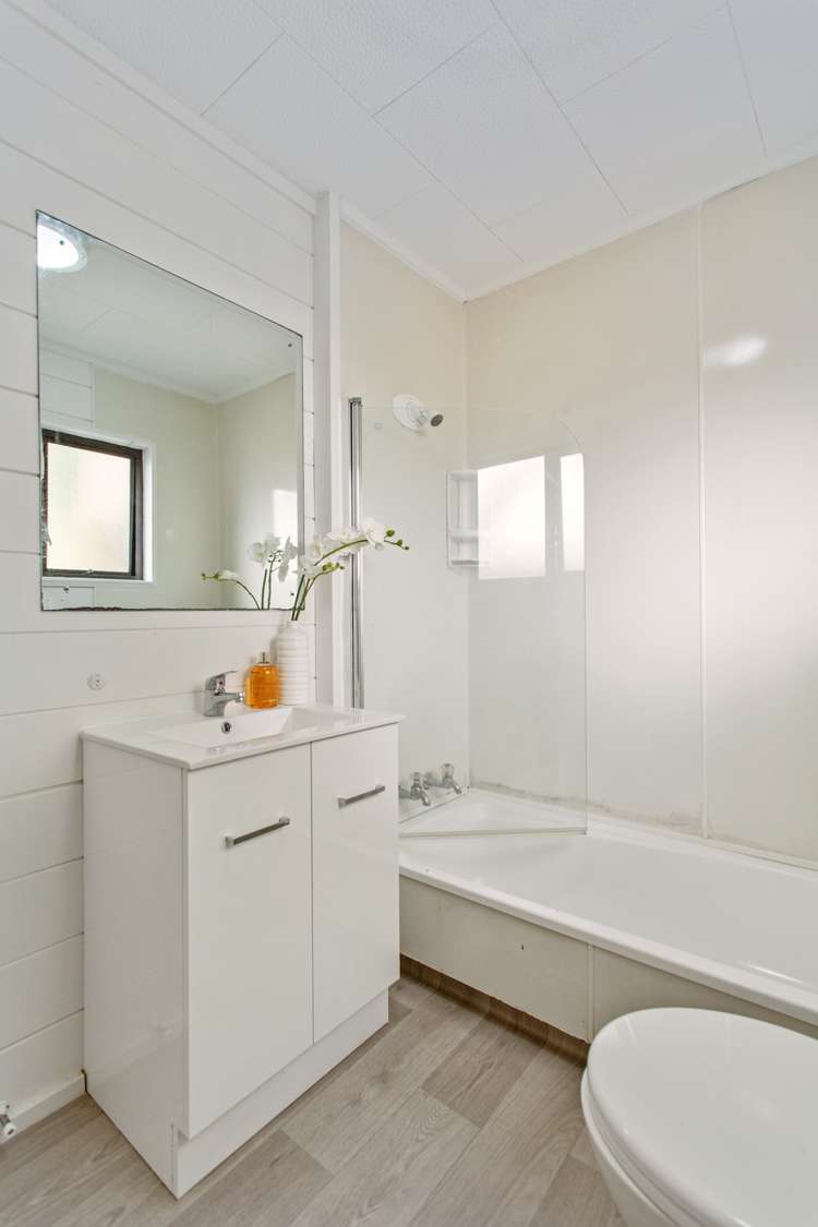 2/2 Harlston Road Mount Albert_9