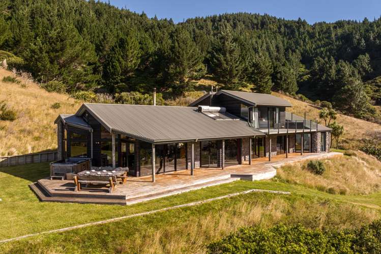 528 Oyster Bay Marlborough Sounds_21