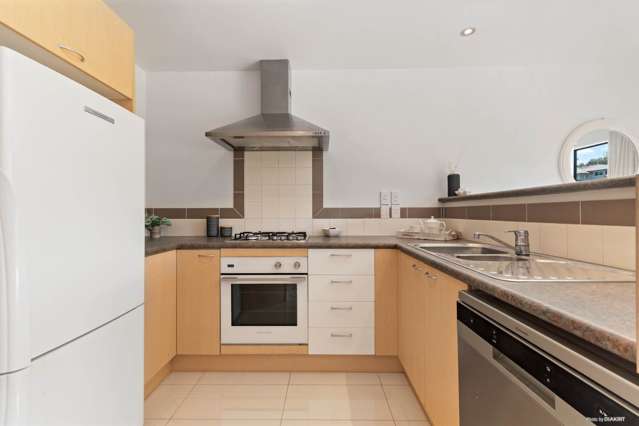 1/19 Langana Avenue Browns Bay_2