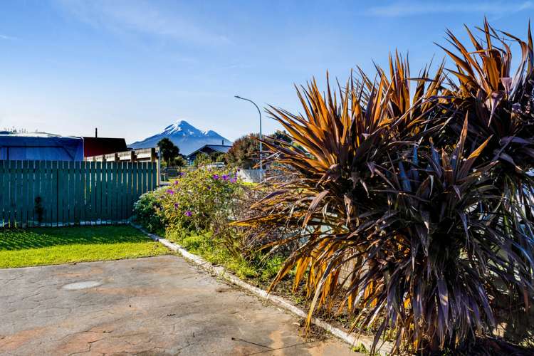 11 Ponderosa Place Opunake_8