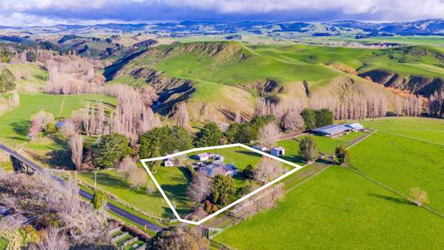 756 Mangaorapa Road Porangahau_1