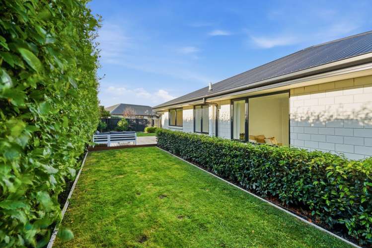 71 Sunline Avenue Lincoln_22