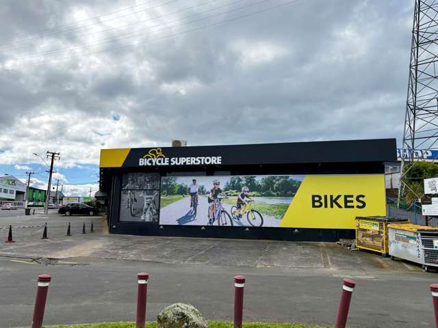 72 Barrys Point Road Takapuna_1