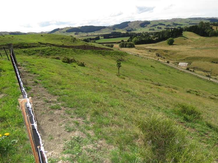 2/266 Patersons Road Motunau_16