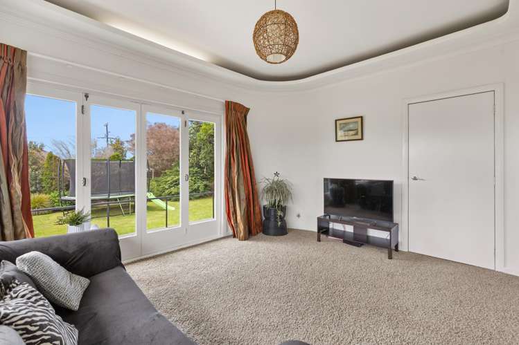 168 Seaview Road Westown_12