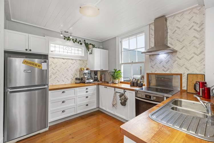 23 Main Road Raglan_9