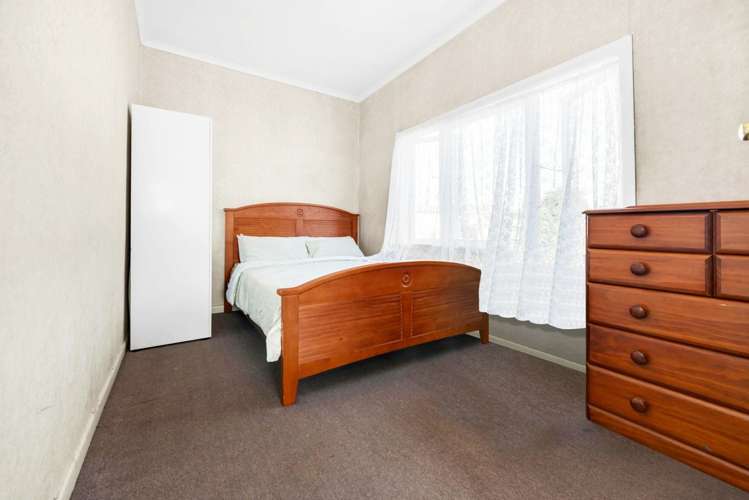3 Fulton Crescent Otara_9