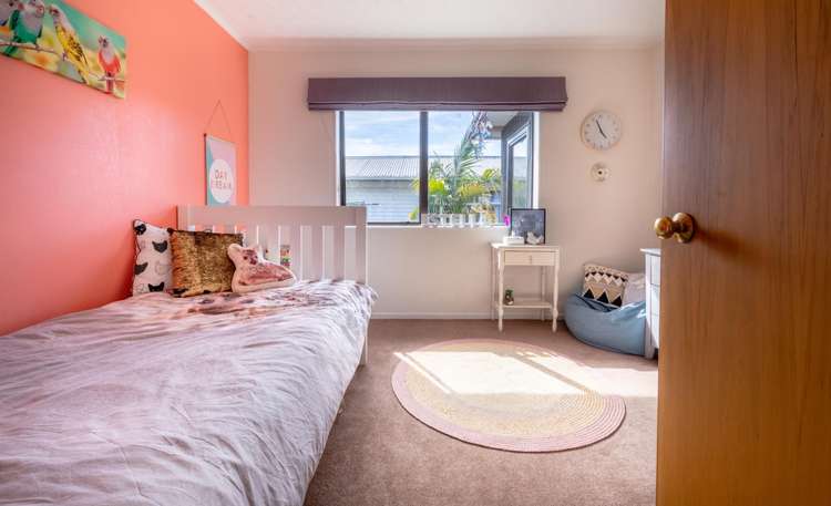 1/3 Kaurilands Road Titirangi_11