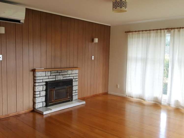 1 Gladfield Lane Te Atatu Peninsula_6