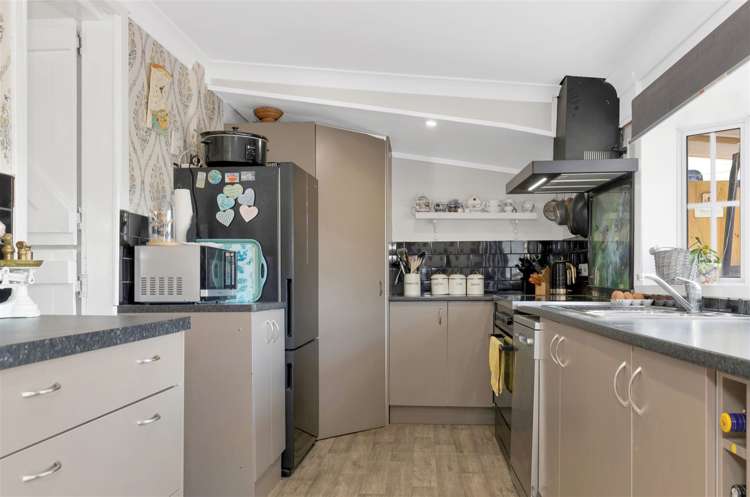 14 Parsonage Road Woodend_6