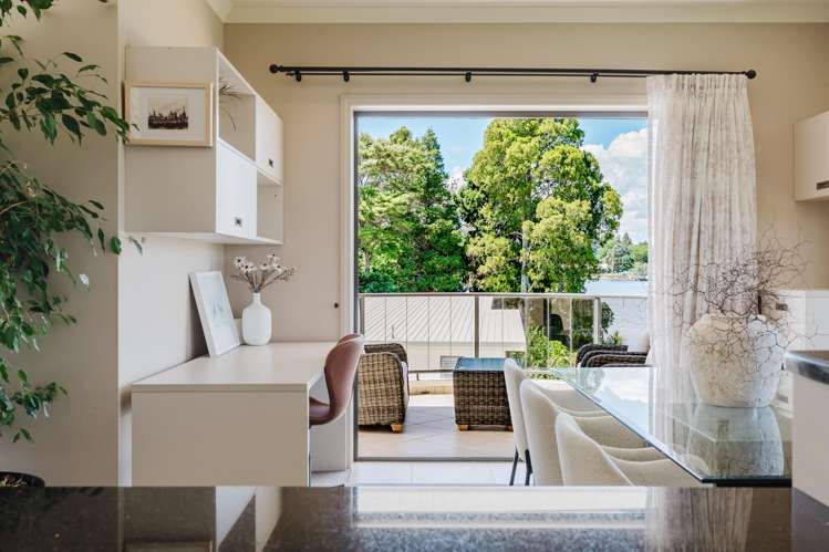 136 Lake Crescent Hamilton Lake_9