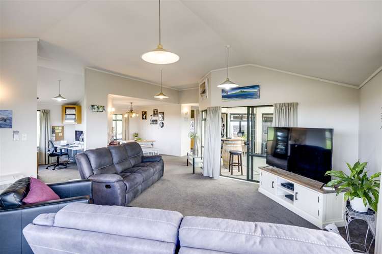 89a Churchill Drive Taradale_3