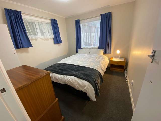 Large three bedroom with wifi and fully furnished