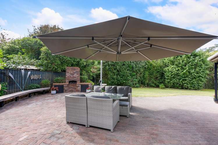 8 Kallaroo Place Botany Downs_15