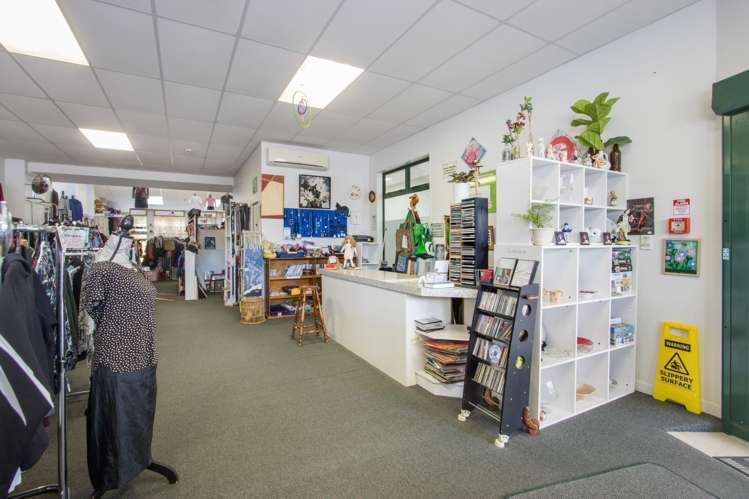 6 Main Road Katikati_12