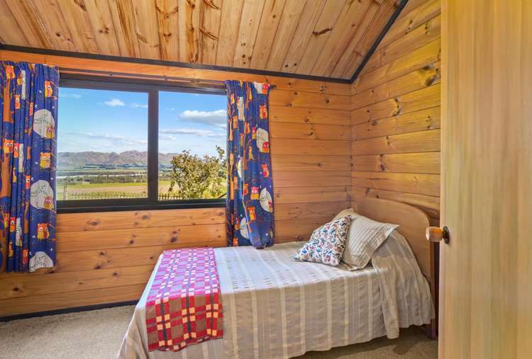 180 Leader Road West Waiau_16