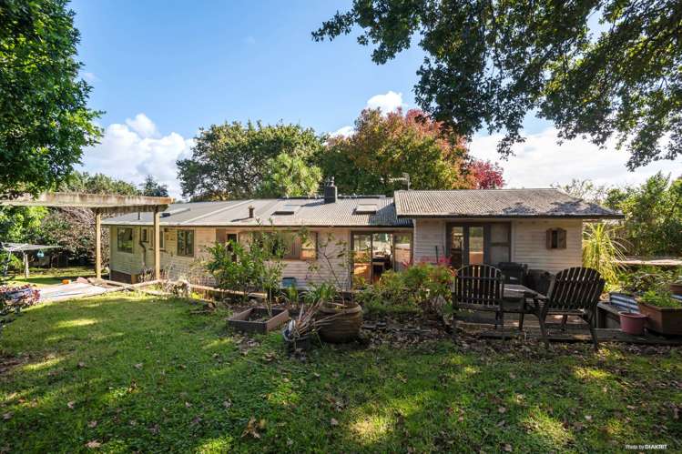 6 Gunson Road_0