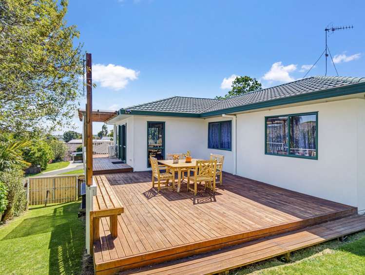 6 Thornlea Drive Welcome Bay_13