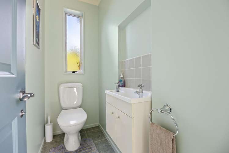 4 Marchwood Grove Richmond_19