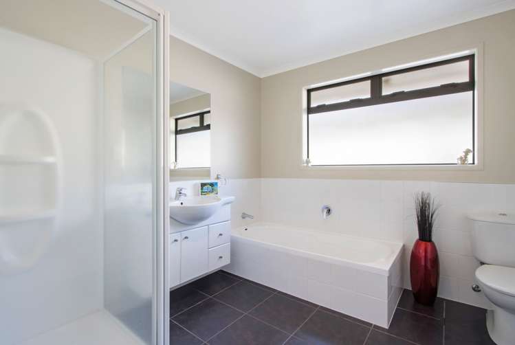 8 Olive Close Omokoroa_16