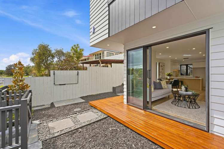 Lot 5/137 Moore Street Hillcrest_15
