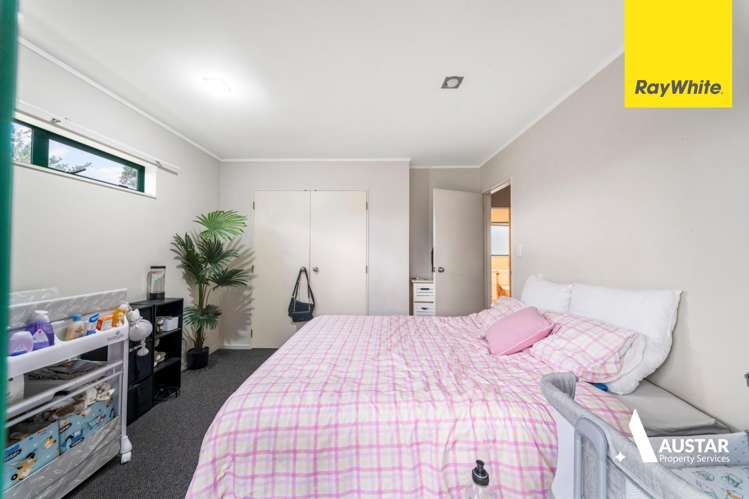  A/60 Cobham Crescent Kelston_7