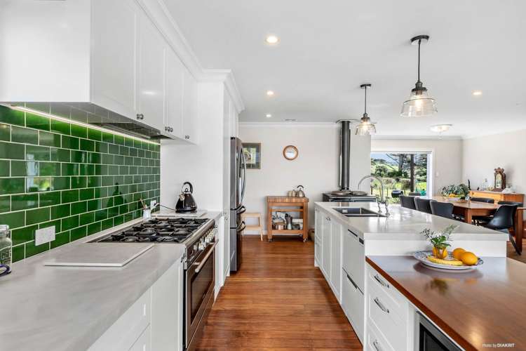 6 Tram Gully Road Awhitu_15