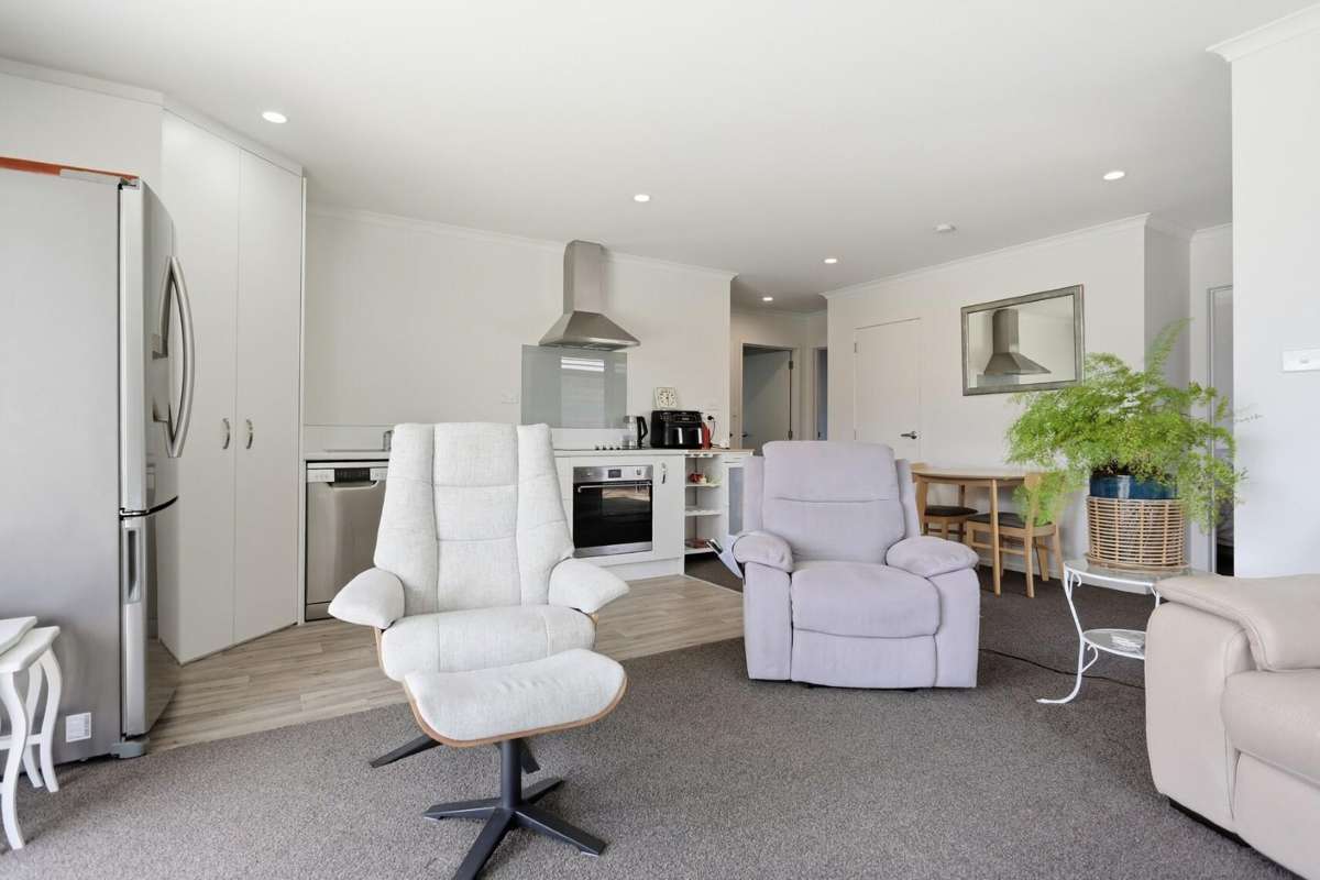 42 Arrow Close_2