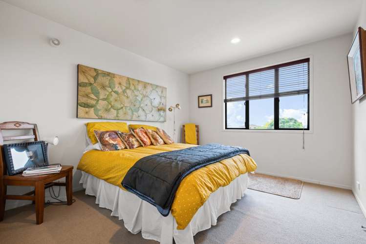 3a/12 Seaway Road Clarks Beach_17