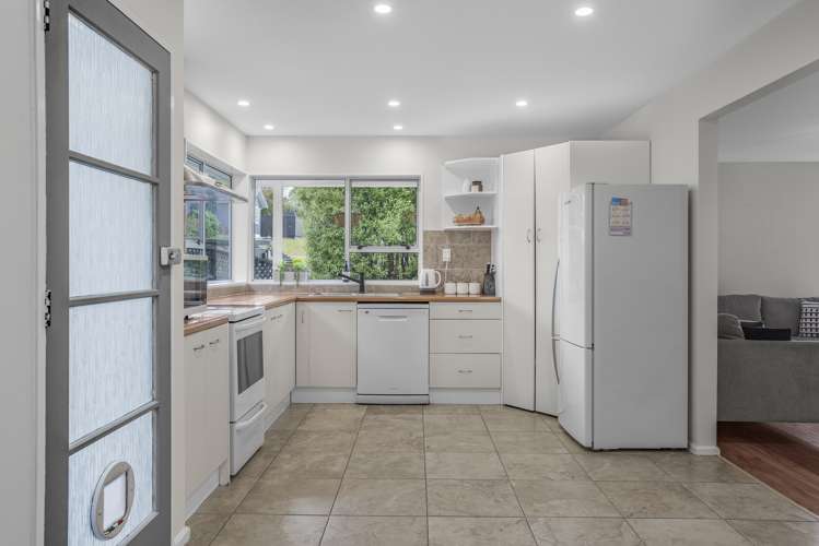 31 Mcgowan Road Wainuiomata_11