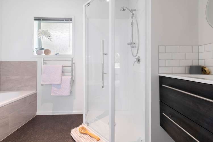 64 Finnerty Avenue Howick_11