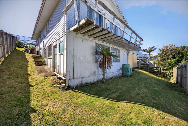 1/9 Colmar Road Mellons Bay_13