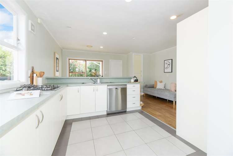 13 Roby Street Te Atatu Peninsula_9