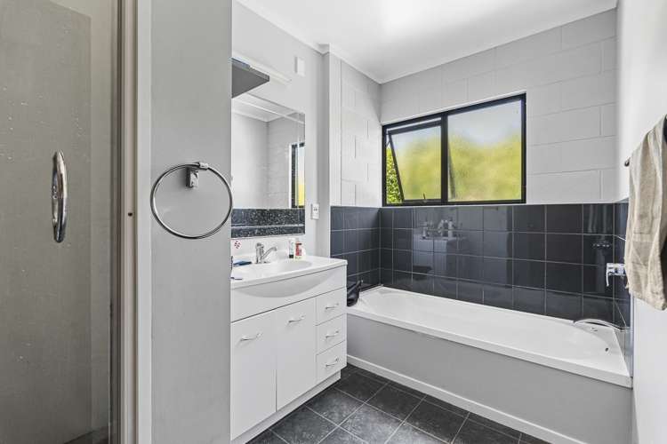 39 Trelawney Crescent Westown_5