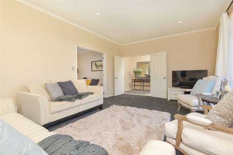 13 Gibbston Crescent Flat Bush_23