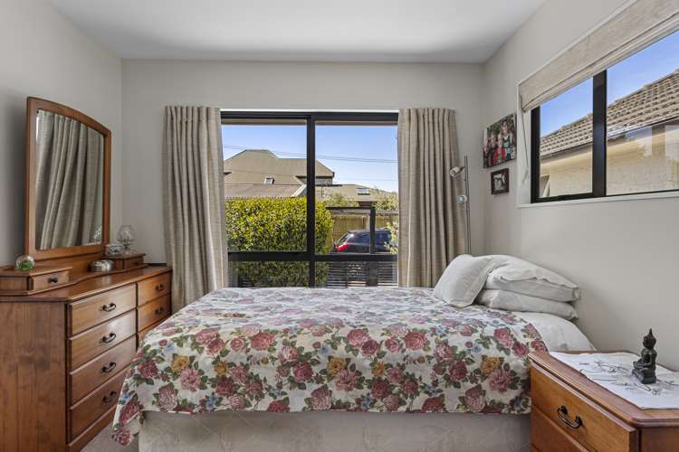 2/25 Gleneagles Terrace Ilam_16