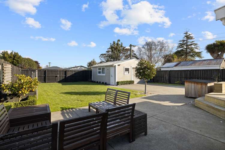 72 Birchfield Avenue Dallington_14