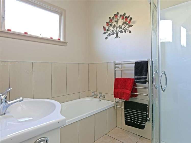 801 Maitland Crescent Mayfair_6