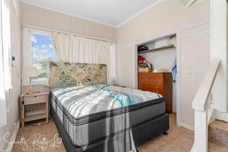 15 Fisher Street Paparoa_16