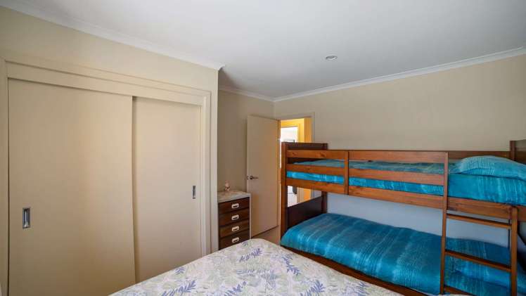 19 Waverley Street Elgin_11