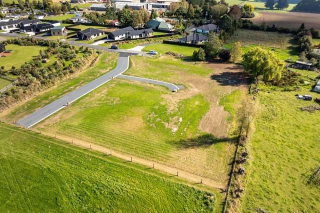 Constitution Avenue Milton_2