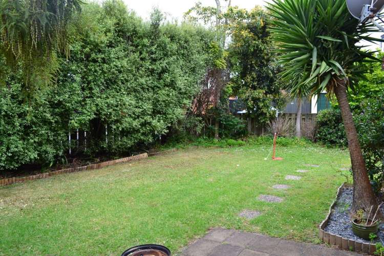 2/108 Celtic Crescent Ellerslie_6