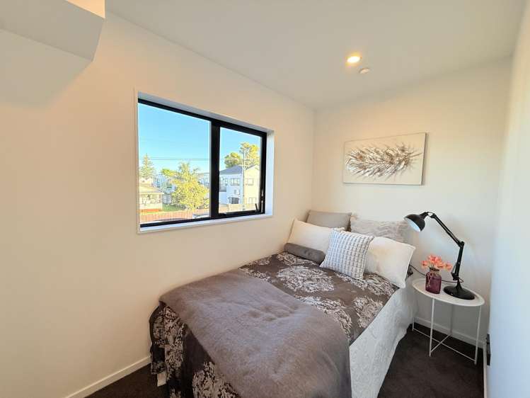 8E Von Sturmer Street_4