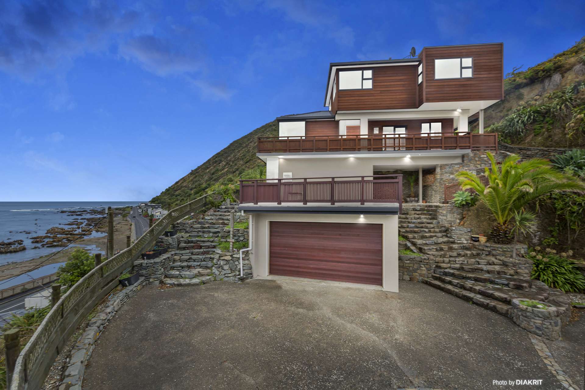 64 Owhiro Bay Parade Owhiro Bay_0