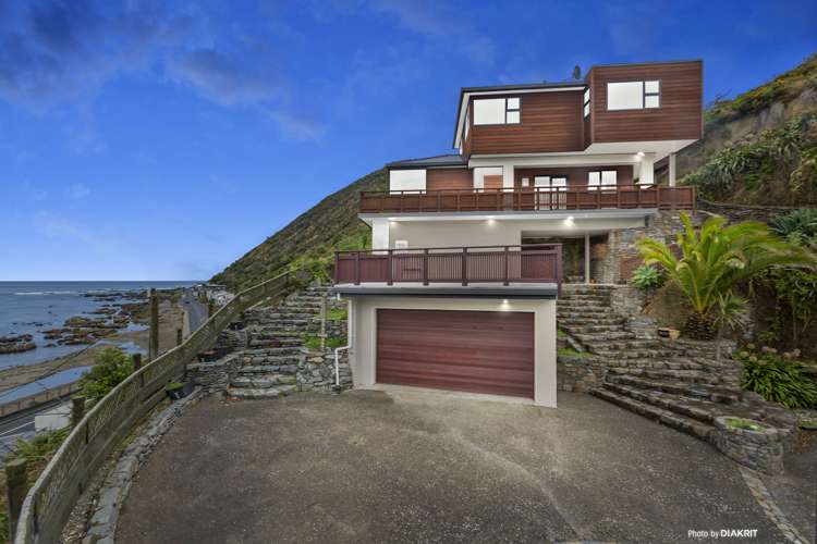 64 Owhiro Bay Parade Owhiro Bay_0