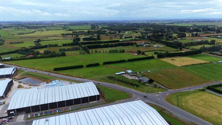 15 Kennington Roslyn Bush Road Mill Road_14