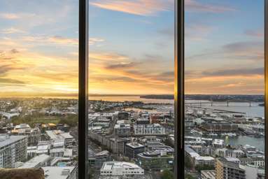 3301/51 Albert Street_2